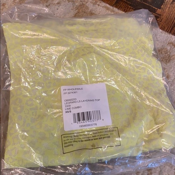 NWT Free People Leopard Layering Top in Lime Combo - Picture 5 of 7
